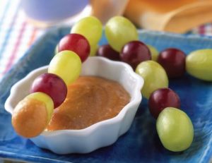 Grape Kabobs with Honey Peanut Butter Dip