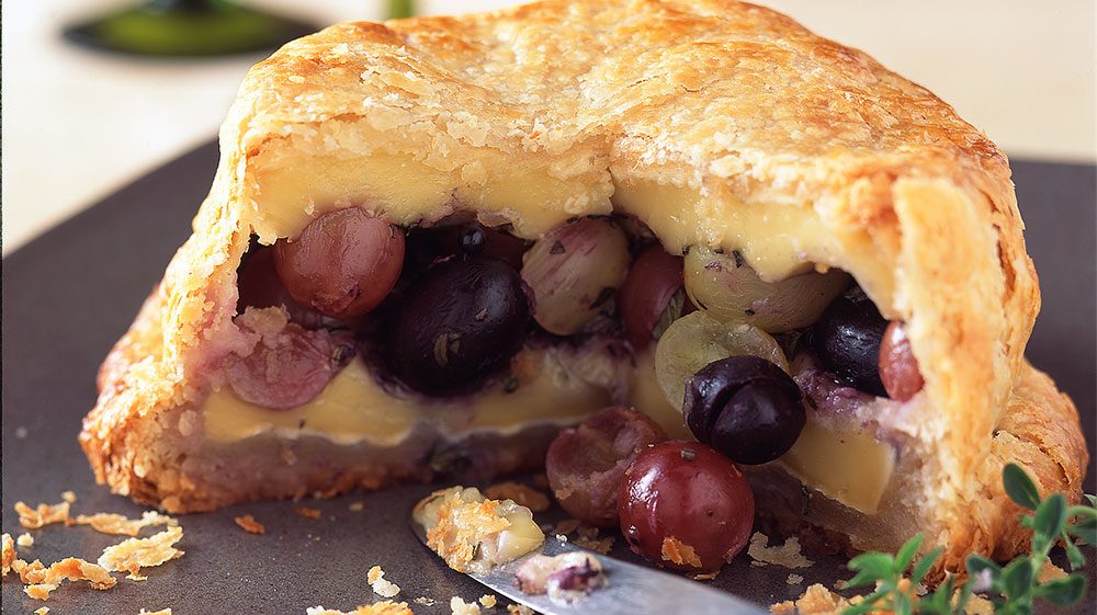 baked-brie-with-herbed-grapes