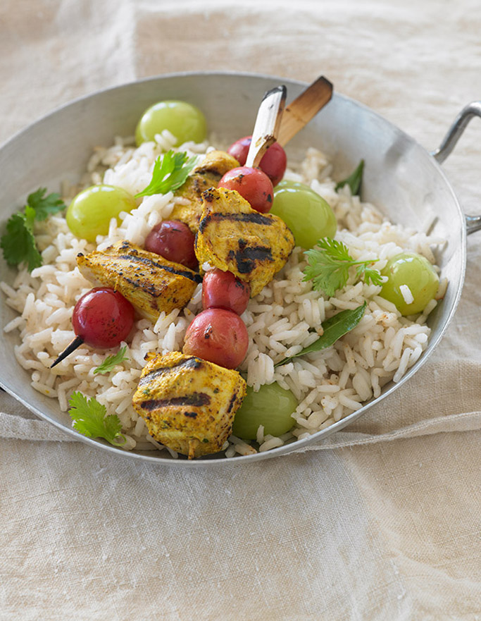 chicken-tandoori-and-california-grape-Brochettes