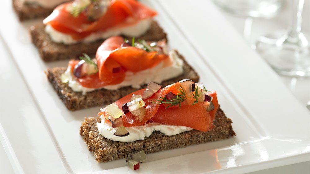 smoked-salmon-appetizers