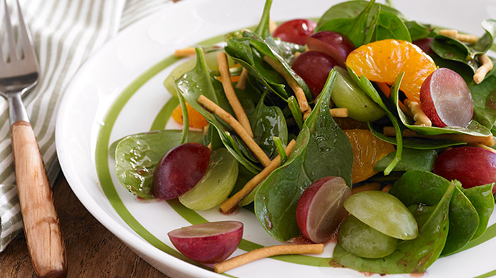 grape-and-spinach-salad-with-raspberry-balsamic-dressing