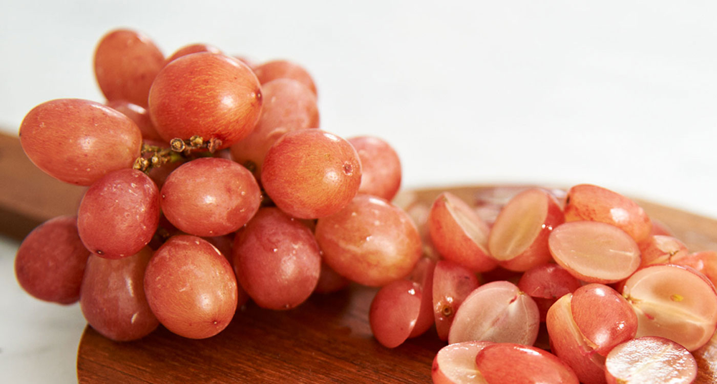 Phytonutrients from red grapes