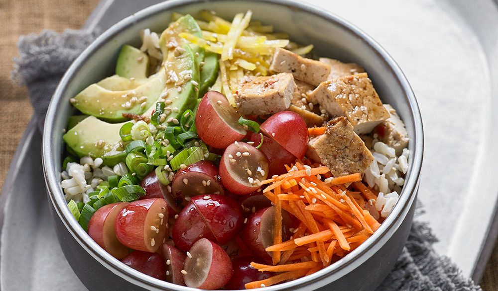 Vegetarian-Poke-Bowl-with-Grapes_v1_current